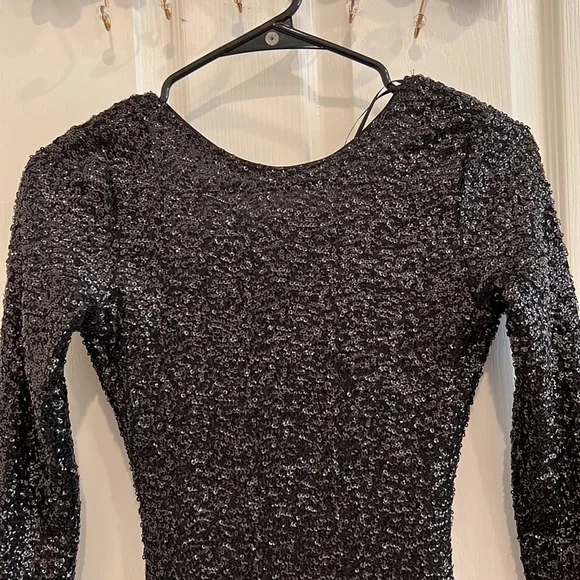 Black Sequins Long Sleeve Dress - Picture 2 of 6